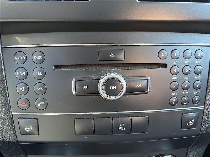 Mercedes-Benz GLK 3,0 350CDi 165kW 4M,Xenon,Kůže - fotka 15 z 36