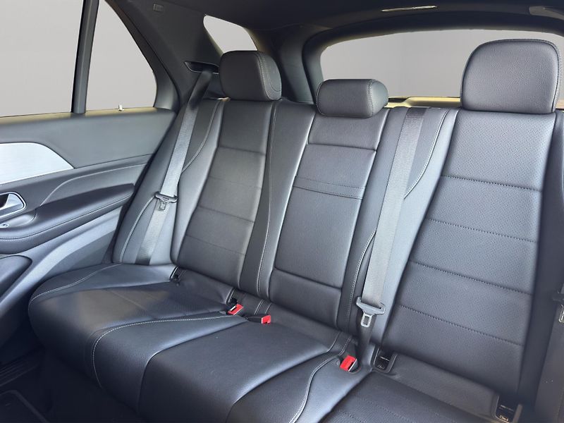 Mercedes-Benz GLE (2025) 350 de 4MATIC - fotka 19 z 21