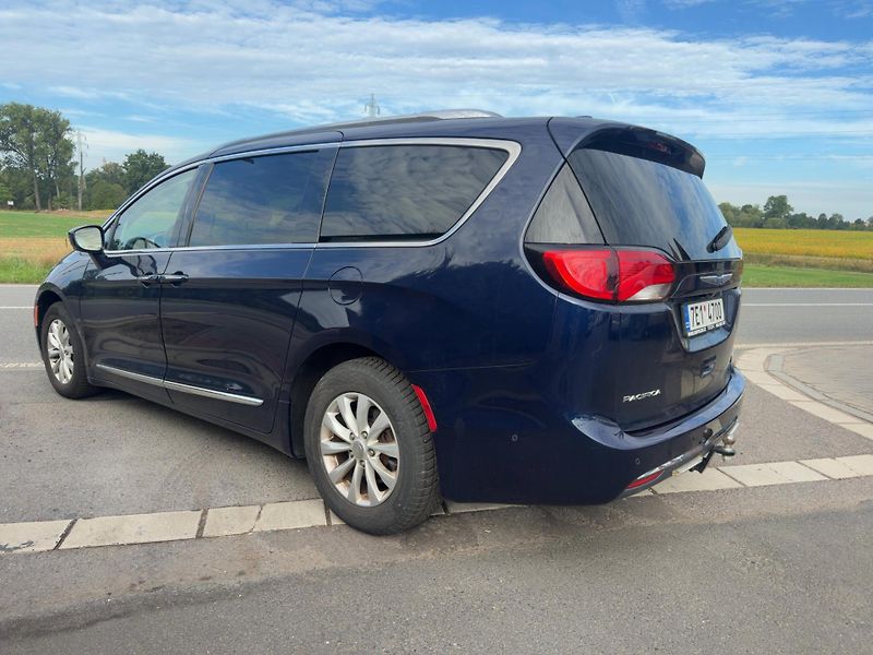 Chrysler Pacifica (2018) 3,6 Limited LPG Radar 360 2018 - fotka 3 z 19