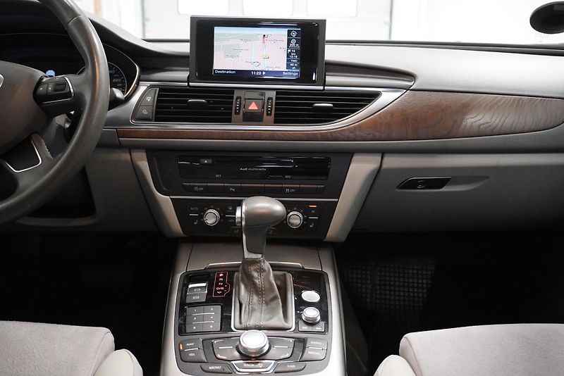 Audi A6 2.8 FSi AUTOMAT - fotka 21 z 26