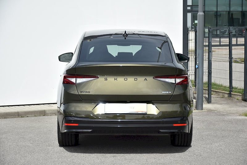 Škoda Enyaq (2025) Sportline 85 210kW - fotka 9 z 35
