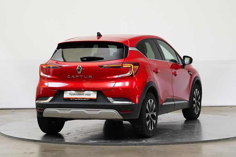 Renault Captur - fotka 2 z 24