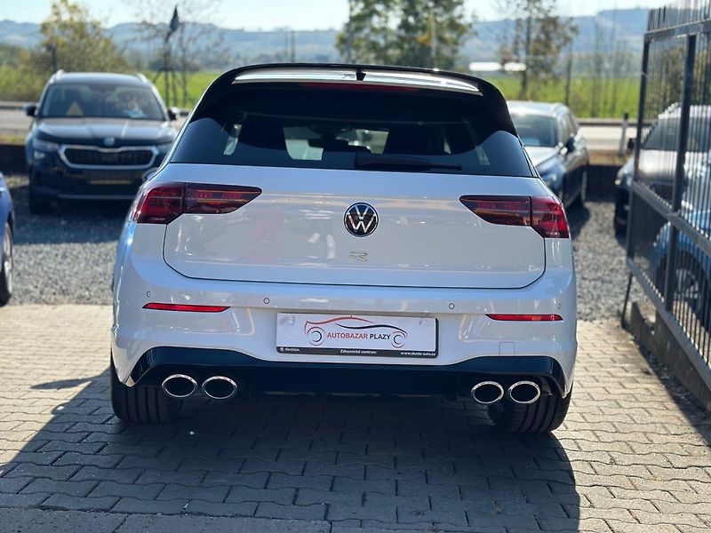 Volkswagen Golf (2021) R 235kW PANOR.NAVI,100%KM - fotka 5 z 24