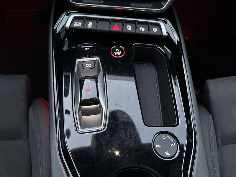 Audi e-tron GT Quattro HUD 360 Vzduch SoH 91% - fotka 15 z 32