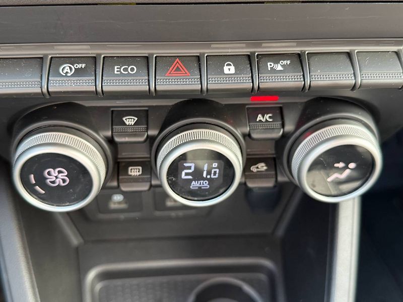 Dacia Duster (2023) 1.0 TCe 67 kW Prestige - fotka 15 z 25