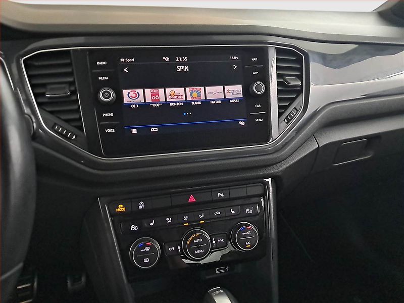Volkswagen T-Roc (2019) Highline 1.5 TSI - fotka 12 z 16
