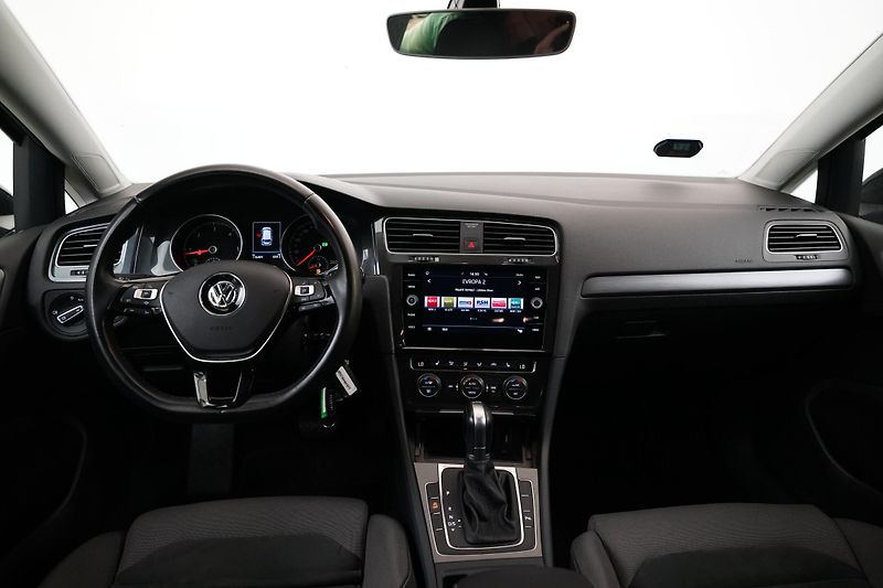 Volkswagen Golf - fotka 6 z 6