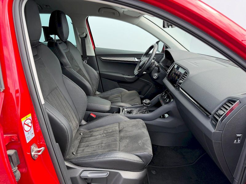 Škoda Karoq (2022) 1.5 TSI 110kW Style Matrix Nez - fotka 30 z 35