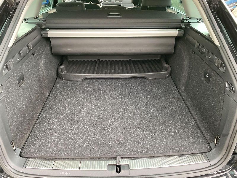 Škoda Superb (2022) Combi 2.0 TDI DSG Style - fotka 32 z 37