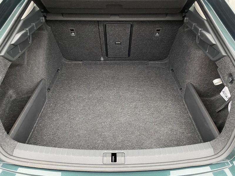 Škoda Octavia 1,5 TSI 85 kW Selection - fotka 26 z 26