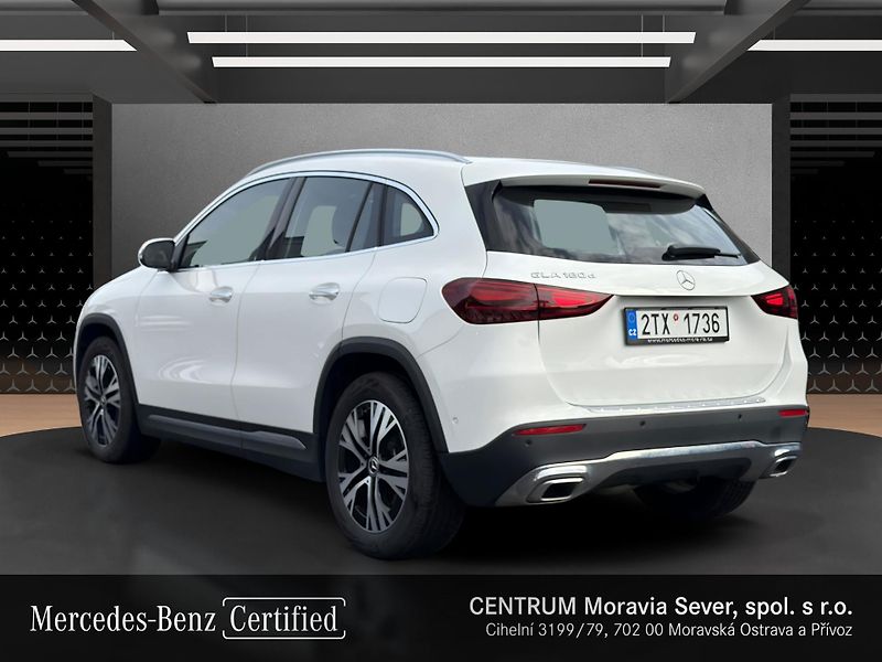 Mercedes-Benz GLA GLA 180D - fotka 3 z 16