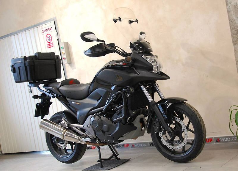 Honda NC 750 X (2015) ABS - VÝPRODEJ, původ ČR,hezký - fotka 2 z 20