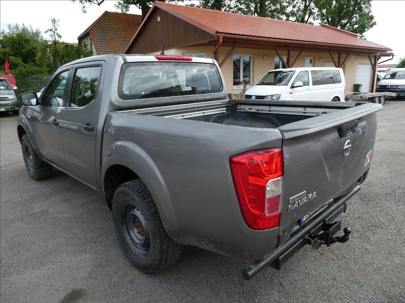Nissan Navara 2,3 dCi 1.majitel,DPH,4x4,závě - fotka 5 z 28