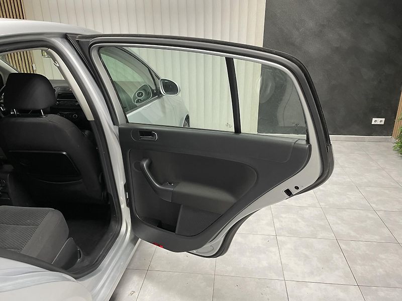 Volkswagen Golf Plus 1.2 TSi  ČR DIGIAC  - fotka 11 z 21