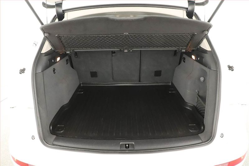 Audi Q5 (2012) 3.0 TDI, 4X4, Automat, ČR - fotka 16 z 17