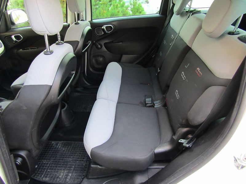 Fiat 500L (2013) 1.6 JTD 77kW - fotka 22 z 43