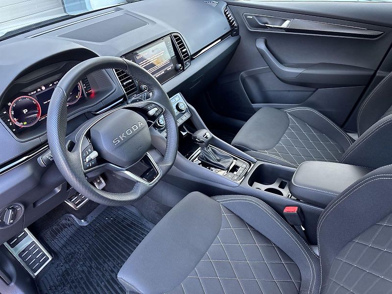 Škoda Karoq (2025) 2.0 TSI 4x4 DSG Sportline - fotka 8 z 37