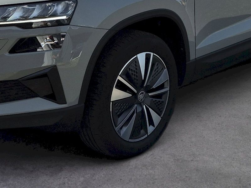 Škoda Karoq (2025) Drive 1.5TSi 110kW 6°manuální - fotka 31 z 31