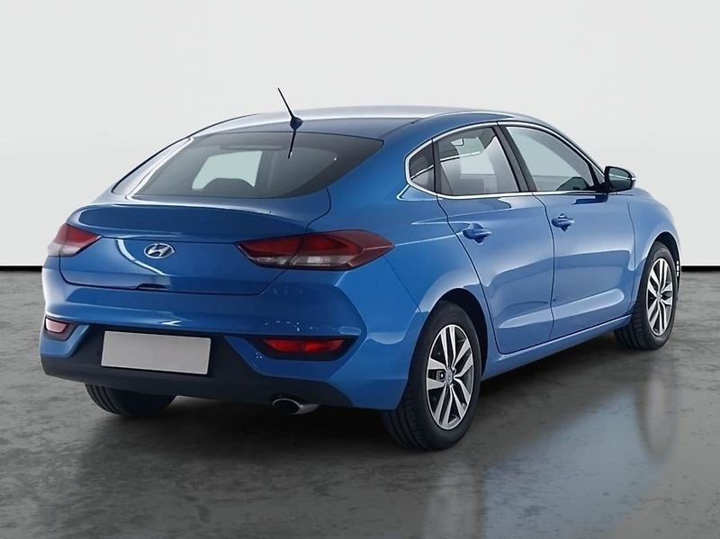 Hyundai i30 (2017) Trikolor 1.0 T-GDI, Serv.kniha - fotka 5 z 18