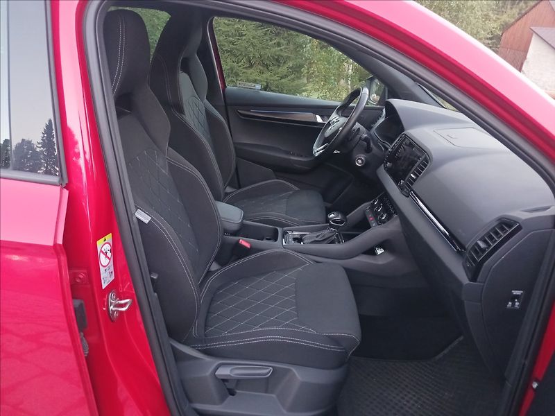 Škoda Karoq 2,0 TSI140kW DSG 4x4 SPORTLINE - fotka 13 z 39