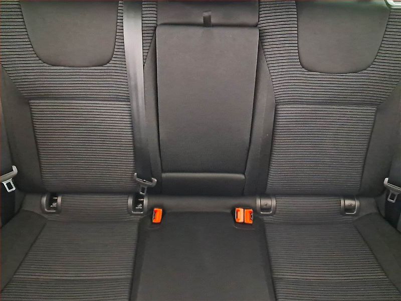 Škoda Octavia (2015) Style 2.0 TDI, Automat, Navi - fotka 10 z 19