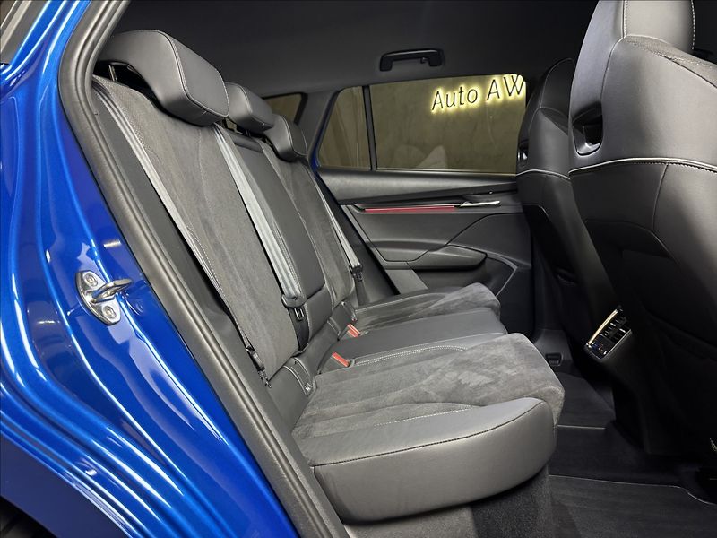 Škoda Enyaq 80 Sportline LED Matrix Assist - fotka 15 z 47