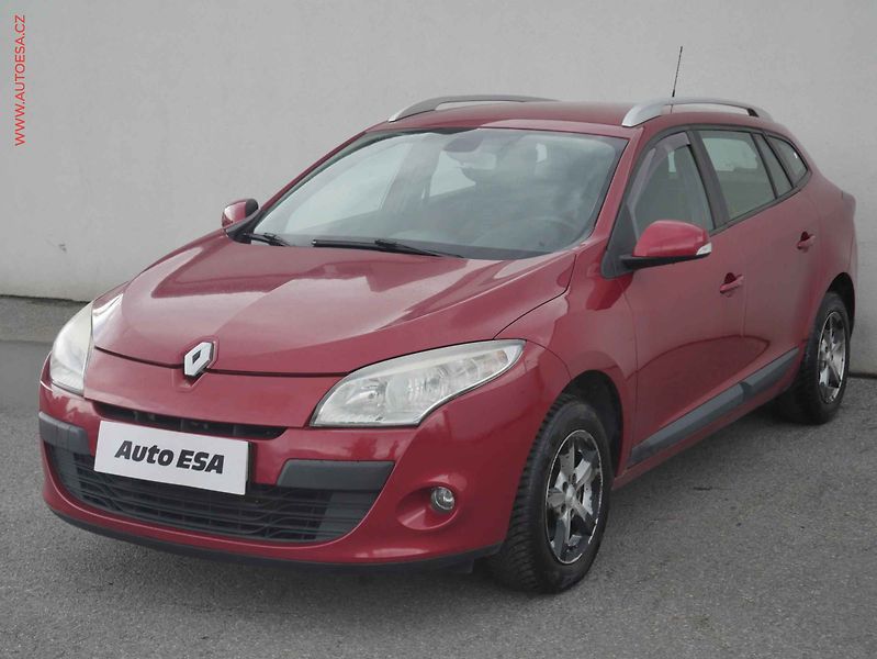 Renault Mégane (2010) 1.6i, ČR, autoAC, temp - fotka 3 z 15