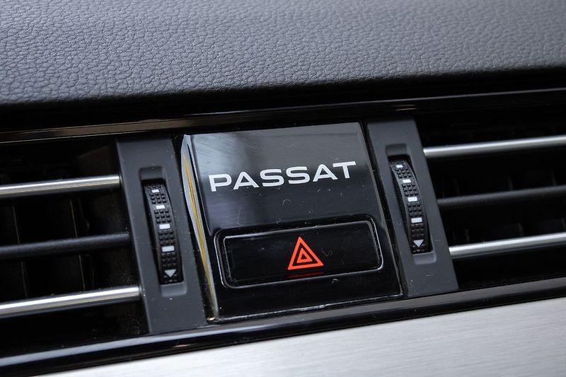 Volkswagen Passat 2.0 TDI DSG / 110kW / A7 - fotka 22 z 33
