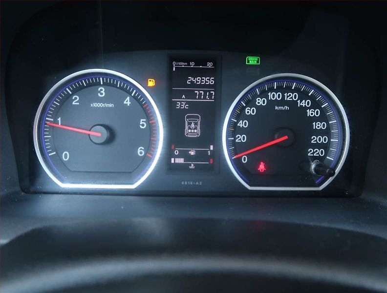 Honda CR-V (2009) Elegance 2.2 i-CTDi, 4X4 - fotka 11 z 15