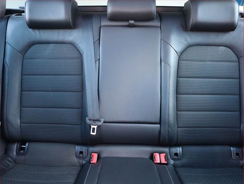 Volkswagen Golf (2015) 2.0 TDI, Automat, Serv.kniha - fotka 10 z 22