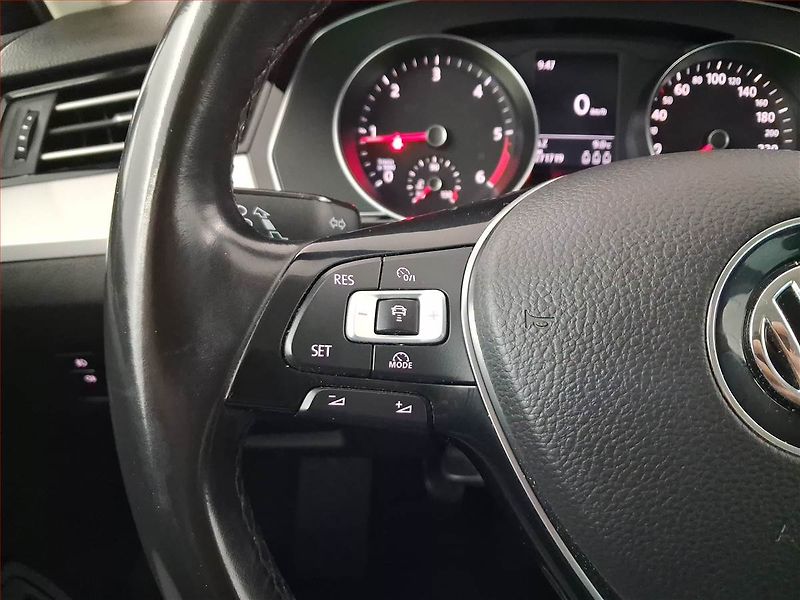Volkswagen Passat (2017) Comfortline 2.0 TDI - fotka 16 z 20