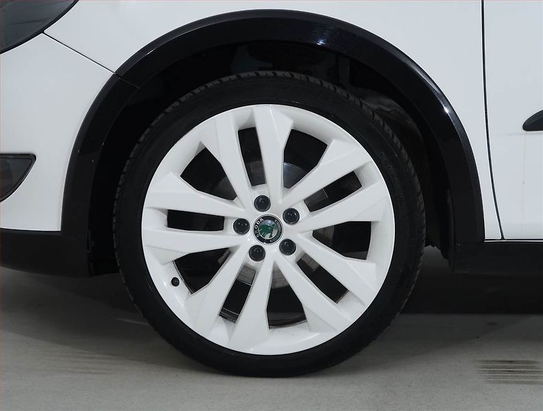Škoda Fabia (2011) Monte Carlo 1.2 TSI - fotka 14 z 17
