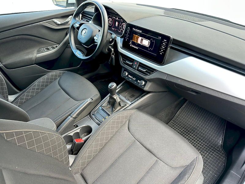 Škoda Scala (2021) 1.6 TDI 85kW Ambition - fotka 7 z 24