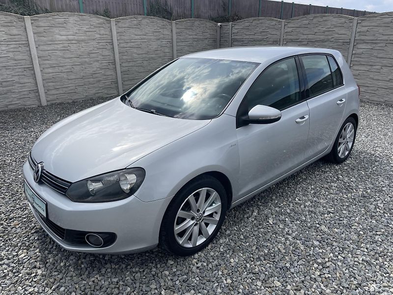 Volkswagen Golf 1.6TDi 105PS  6 HIGHLINE TOP!! - fotka 8 z 176