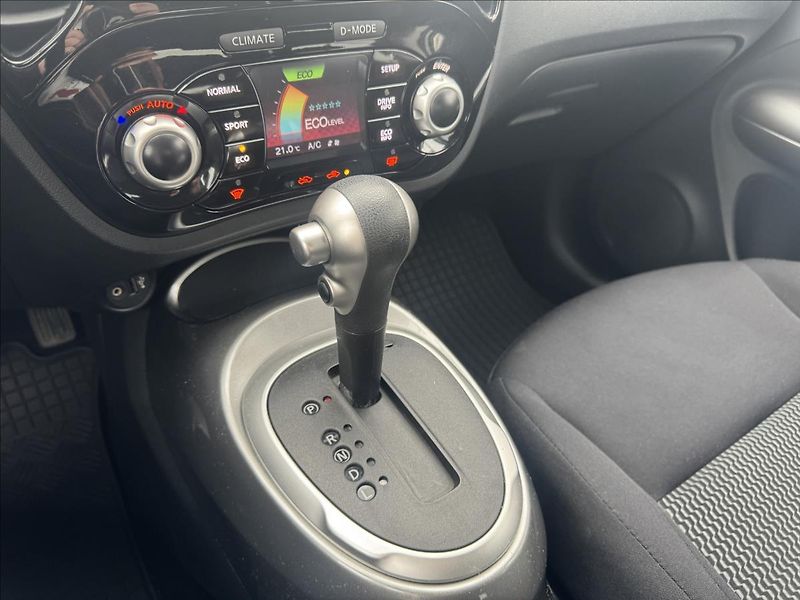 Nissan Juke 1,6 i/AUTOMAT - fotka 16 z 18