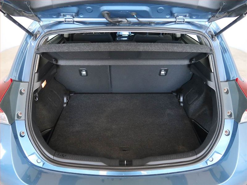 Toyota Auris (2017) 1.6 Valvematic, Serv.kniha - fotka 13 z 14