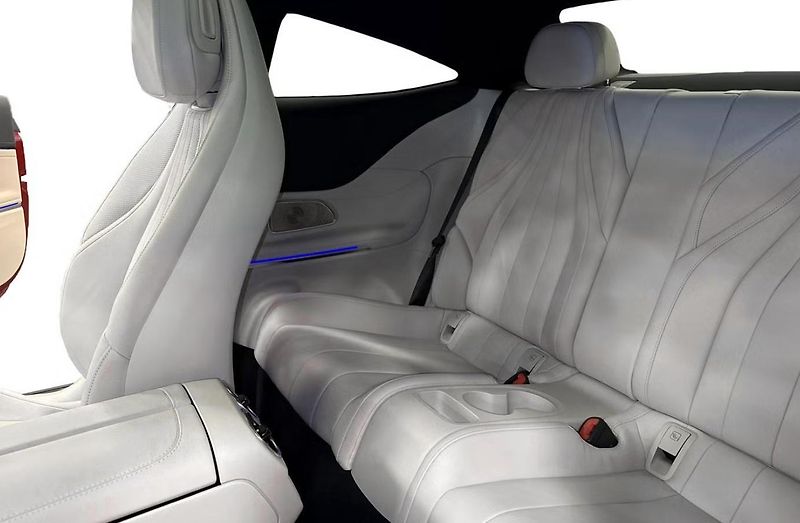 Mercedes-Benz CLE 300 4M AMG 360k Tažné Bílý in. - fotka 8 z 18