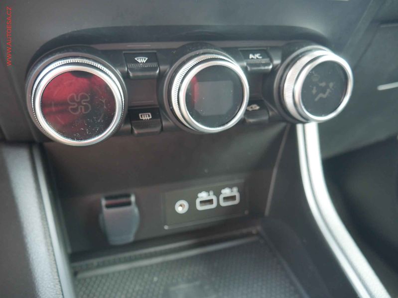 Renault Captur (2024) 1.3TCe, 1.maj,ČR, Techno - fotka 18 z 24