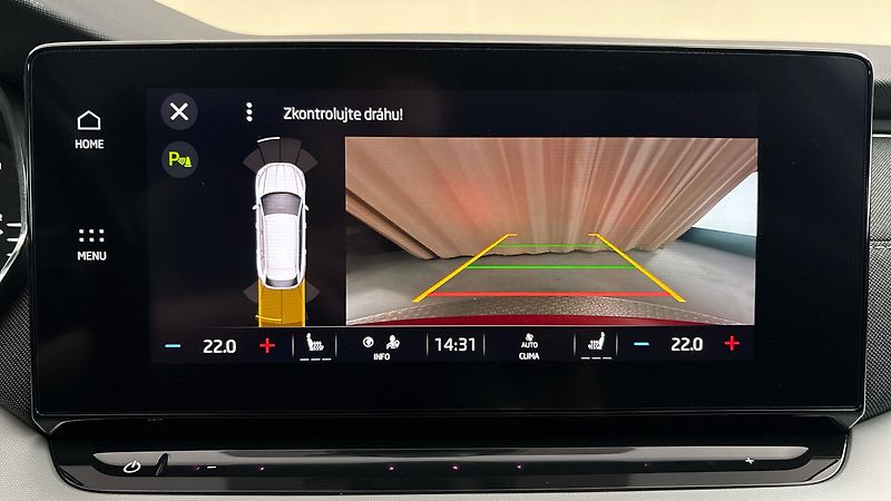 Škoda Octavia 2.0 TDI DSG Style Combi - fotka 12 z 26