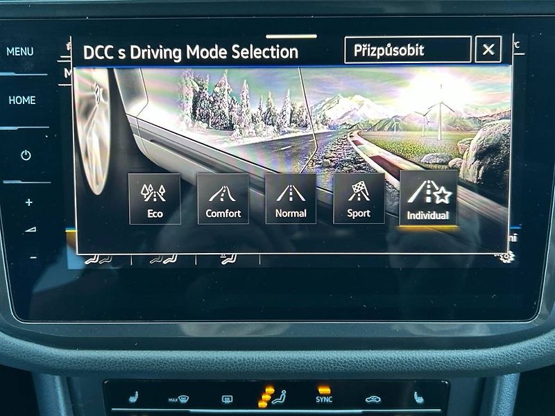 Volkswagen Tiguan Allspace (2021) 2.0 TDI 7DSG 4MOTION R-Line - fotka 10 z 35