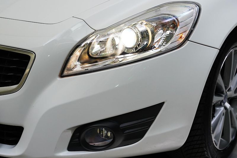 Volvo C70 - fotka 9 z 26