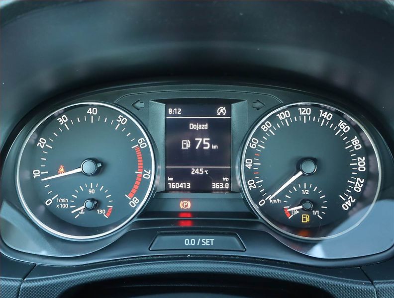 Škoda Fabia (2017) 1.2 TSI, Tempomat - fotka 11 z 15