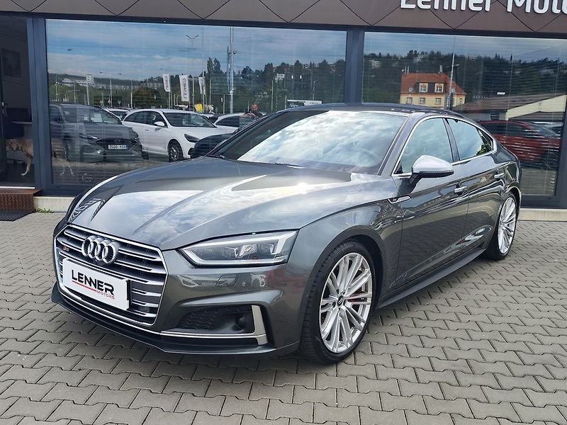 Audi S5 3.0 TFSI/260kW ČR 1.Majitel - fotka 1 z 37