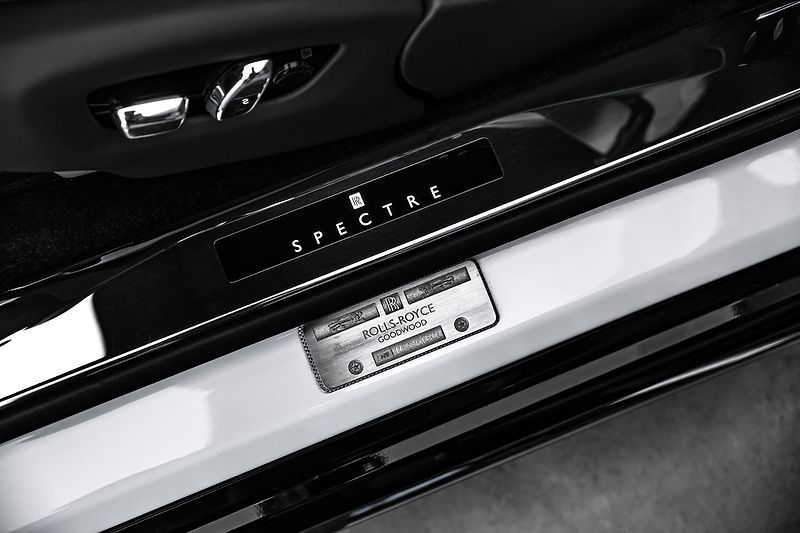 Rolls-Royce Spectre - fotka 27 z 29