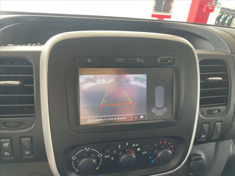 Fiat Talento 1,6 MultiJet LONG 8míst Klima - fotka 17 z 34