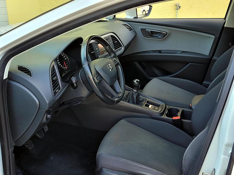 Seat Leon 1,2 ST Style 1maj*SERV.KNÍŽKA* - fotka 30 z 44