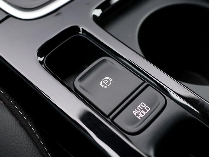 Kia Ceed SW 1,5 T-Gdi 118kW DCT CZ DPH - fotka 28 z 36