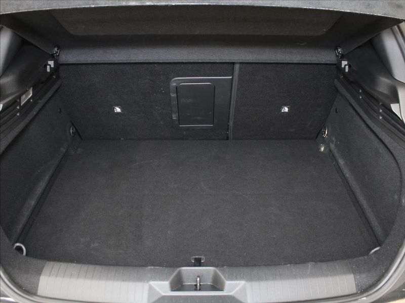 Opel Astra 1,6 PHEV 180k. GS-line 15tkm. - fotka 23 z 25