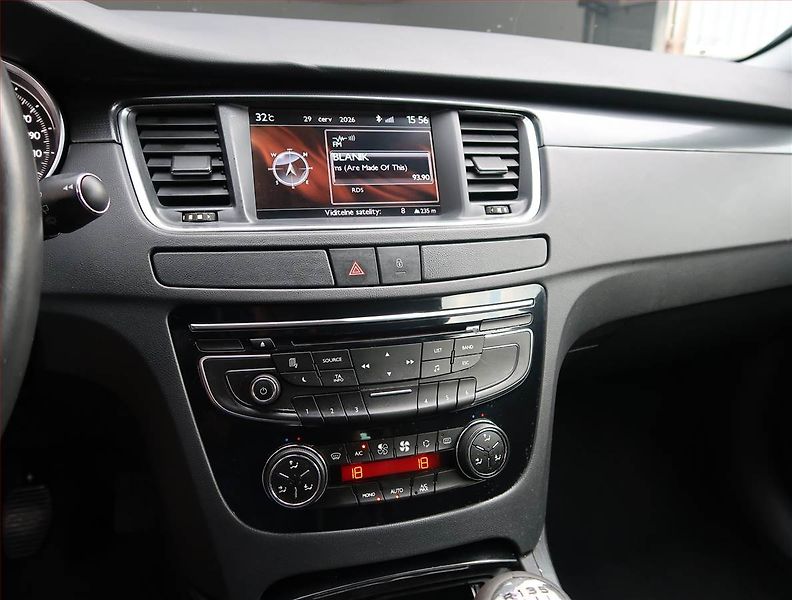 Peugeot 508 (2011) 2.0 HDi, nová STK, udržované - fotka 12 z 22