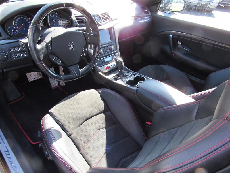 Maserati GranTurismo 4,7 V8 Sport - fotka 9 z 37